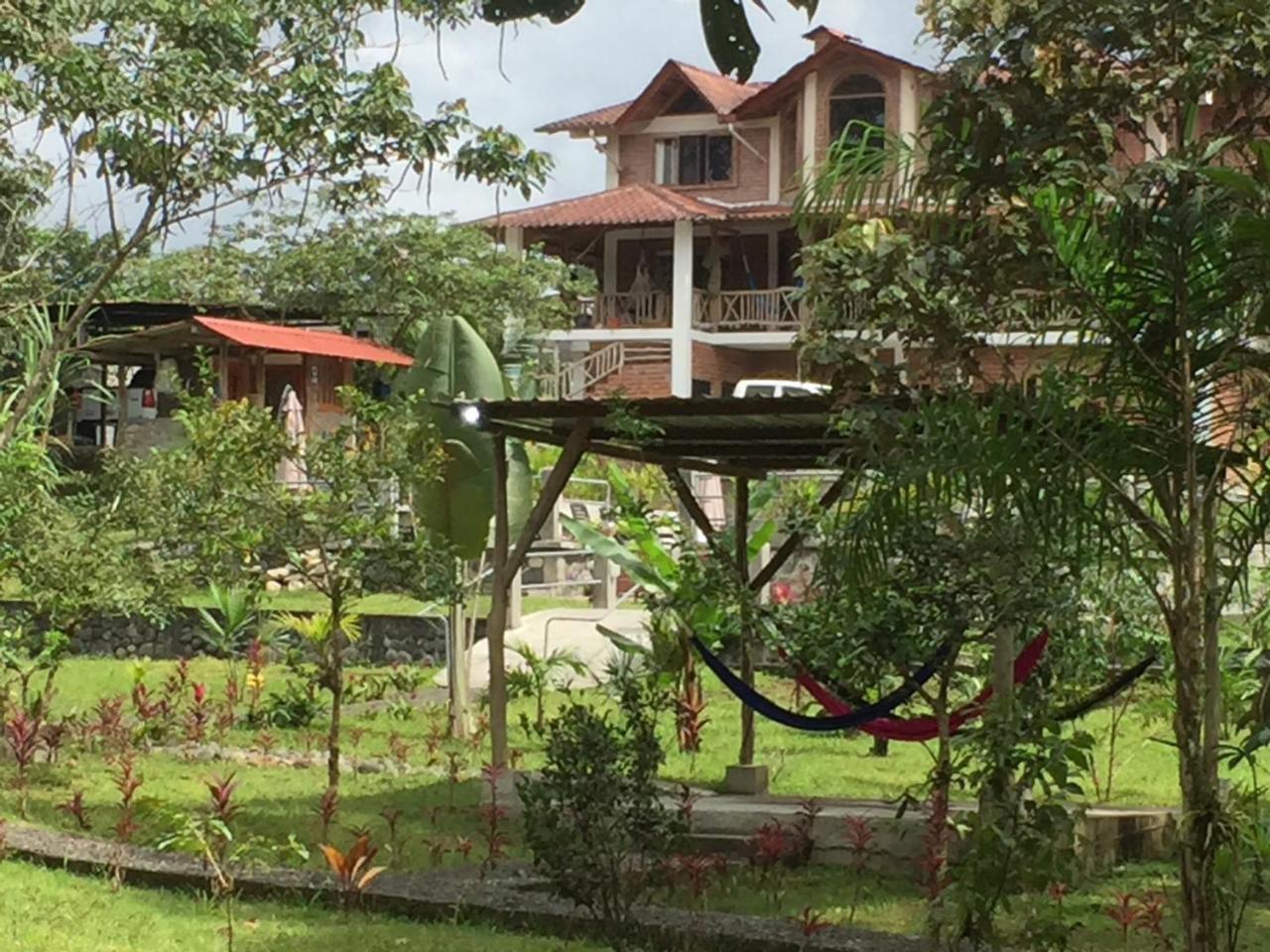 La Casa Del Rio B&B بويو المظهر الخارجي الصورة