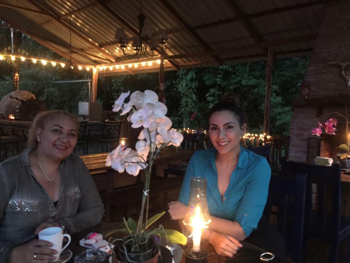 La Casa Del Rio B&B بويو المظهر الخارجي الصورة